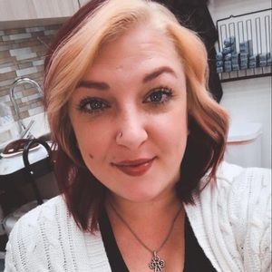 Meet your Posher, Stephanie